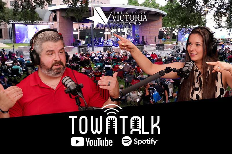 Joel and Ashley with Tejas Fest background