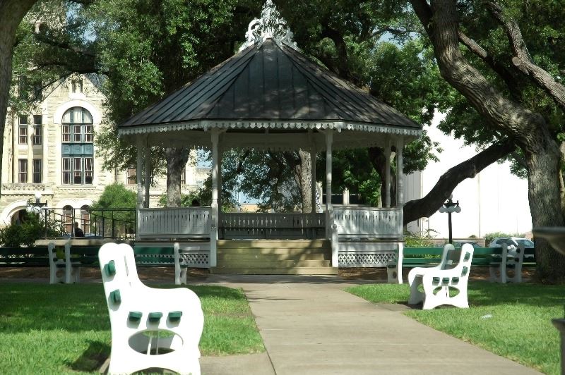 View of Deleon Plaza from the side
